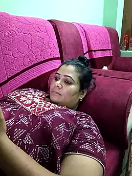 Snapshot of tamilaruvi chatting on 20, 4, 2026 tamilaruvi online show from 20, 4, 2026