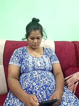 Snapshot of tamilaruvi chatting on 7, 5, 2026 tamilaruvi online show from 7, 5, 2026