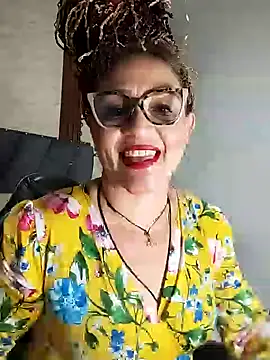 Snapshot of Cailinmilf chatting on 9, 10, 2025 Cailinmilf online show from 9, 10, 2025