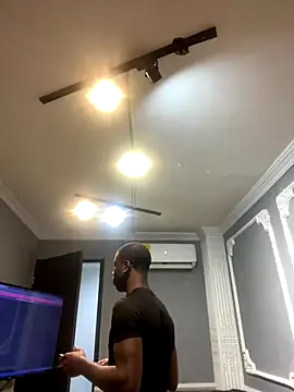 CharlesBrown  online show from 17, 12, 2025