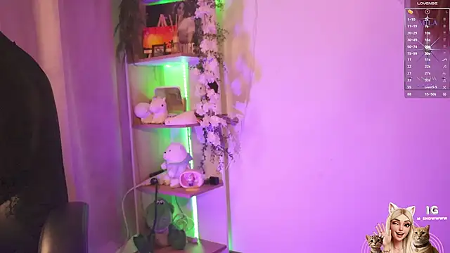 Miila snow online show from 13, 11, 2025