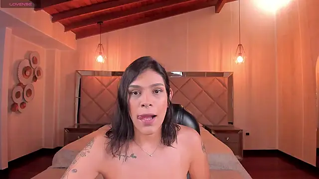 SarahYates online show from 9, 9, 2025