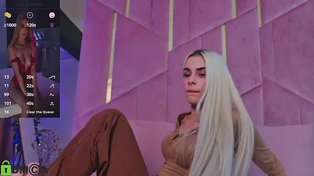 SelenaDaze online show from 17, 10, 2025