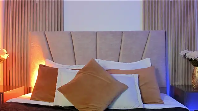 Victoria Beaumont online show from 11, 10, 2025