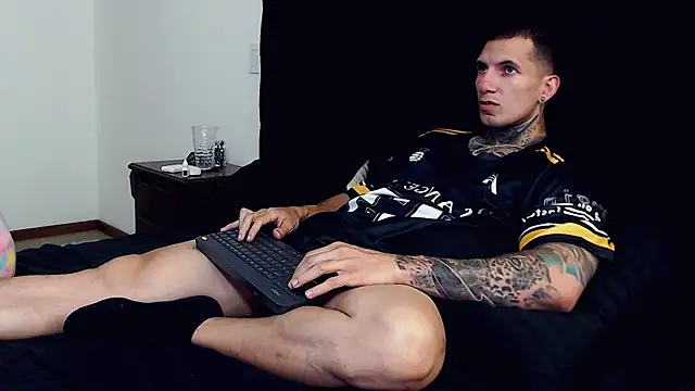 Shane Clay online show from 9, 10, 2025