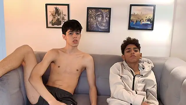 Snapshot of TWINKS_FRIENDS chatting on 25, 4, 2026 TWINKS FRIENDS online show from 25, 4, 2026
