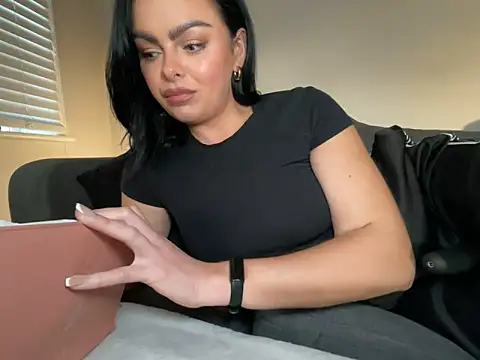 FrancescaXO online show from 21, 4, 2026