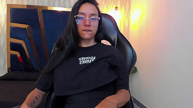 zoe martins  online show from 12, 2, 2026