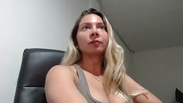 Snapshot of manelyk_17 chatting on 3, 3, 2026 manelyk 17 online show from 3, 3, 2026