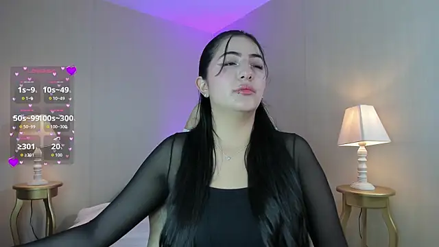 Snapshot of alessiafiore_ chatting on 1, 10, 2025 alessiafiore online show from 1, 10, 2025