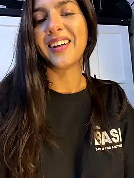 Snapshot of chicachocolate01 chatting on 24, 10, 2025 chicachocolate01 online show from 24, 10, 2025