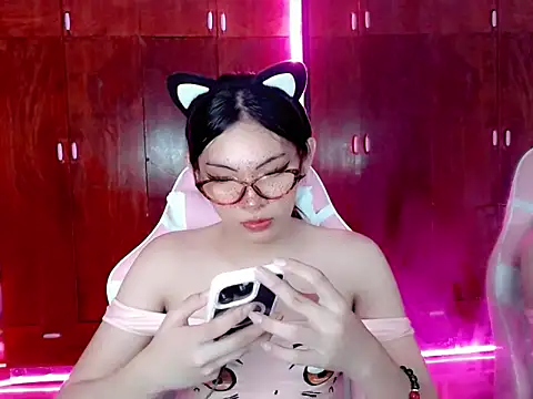 Snapshot of Miss_hornydolly chatting on 2, 10, 2025 Miss hornydolly online show from 2, 10, 2025