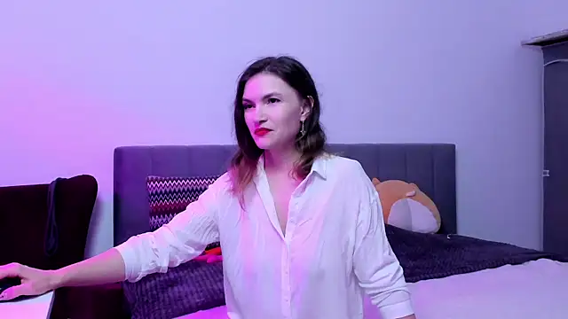 Katherine Twilight online show from 24, 10, 2025