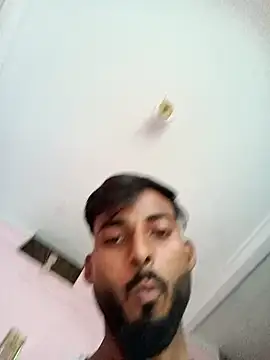 Snapshot of Vkkki chatting on 9, 10, 2025 Vkkki online show from 9, 10, 2025