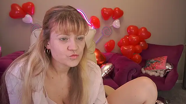 BellaLaPetit online show from 15, 2, 2026