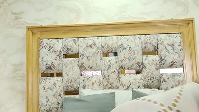 Snapshot of ZOLEY_WATSON chatting on 21, 9, 2025 ZOLEY WATSON online show from 21, 9, 2025