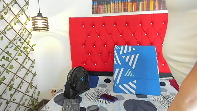 carolinacrus01 online show from 25, 9, 2025