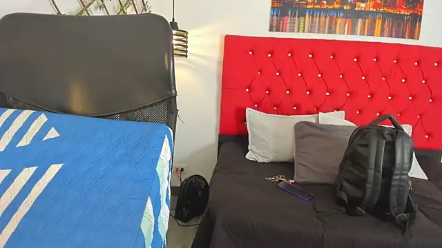 carolinacrus01 online show from 28, 9, 2025