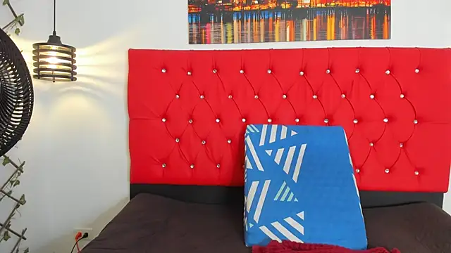 carolinacrus01 online show from 22, 10, 2025