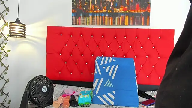 carolinacrus01 online show from 2, 11, 2025