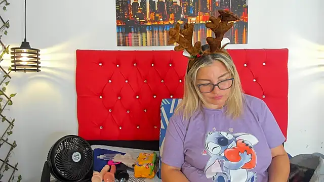 carolinacrus01 online show from 24, 11, 2025