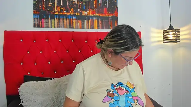 carolinacrus01 online show from 23, 2, 2026