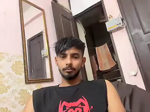 Snapshot of SharpSatyam chatting on 8, 10, 2025 SharpSatyam online show from 8, 10, 2025