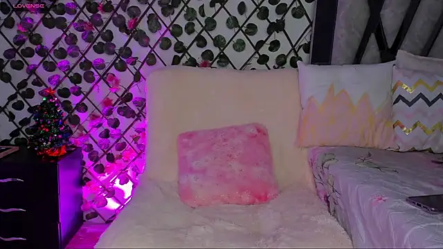 isabel jaames online show from 30, 11, 2025