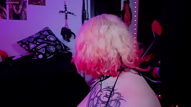 Mariana velezz online show from 11, 9, 2025