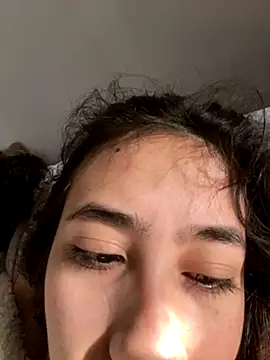 Snapshot of juliie_star chatting on 15, 10, 2025 juliie star online show from 15, 10, 2025