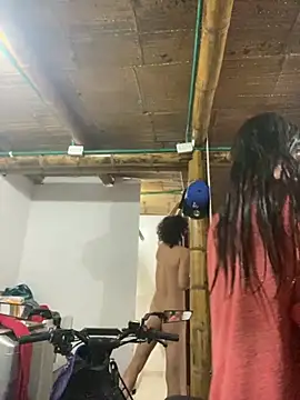 Snapshot of juliie_star chatting on 21, 10, 2025 juliie star online show from 21, 10, 2025