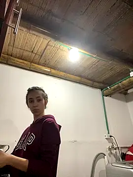 Snapshot of juliie_star chatting on 24, 10, 2025 juliie star online show from 24, 10, 2025