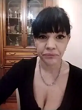 SarettaB90 online show from 7, 1, 2026