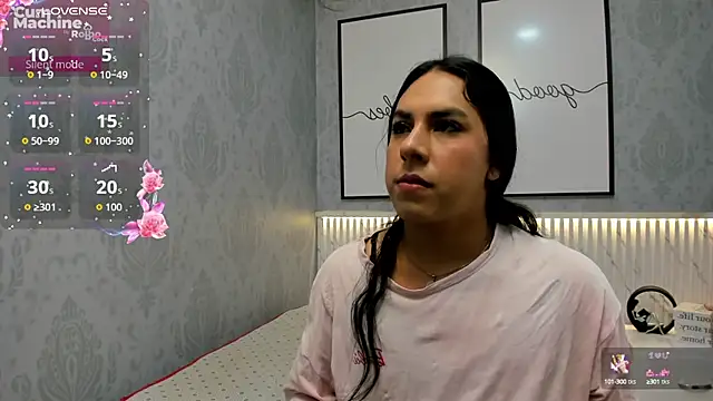 Snapshot of Ximenahott_ chatting on 4, 10, 2025 Ximenahott online show from 4, 10, 2025
