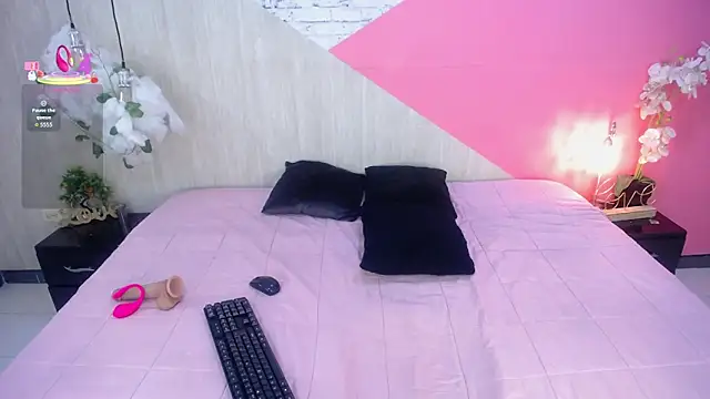 sophia brunette  online show from 22, 12, 2025