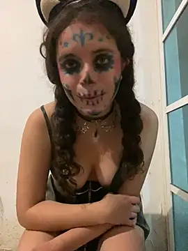 Lucy YupiSweet online show from 1, 11, 2025