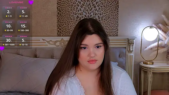 EmilyHyde online show from 29, 6, 2026