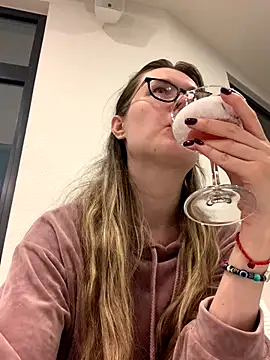 Jugira online show from 3, 11, 2025