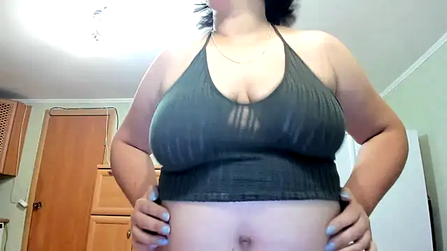 Snapshot of KATTYWARM_ chatting on 15, 9, 2025 KATTYWARM online show from 15, 9, 2025