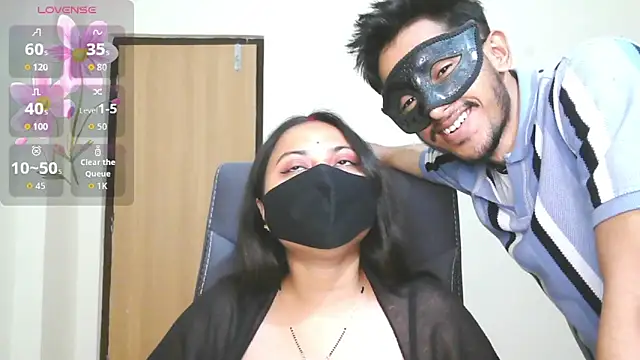 SassyWildCouple online show from 1, 2, 2026