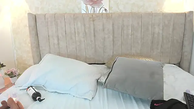 thamiina  online show from 10, 3, 2026