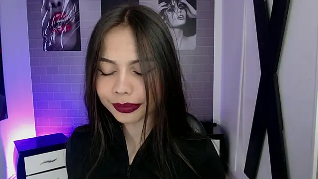 aleesha cameron02 online show from 4, 3, 2026