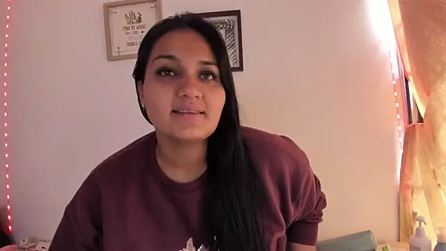 selena jhonson online show from 27, 10, 2025