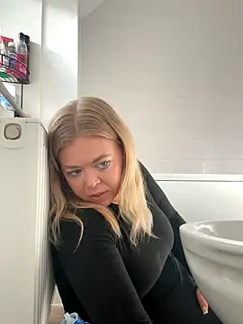 KaylaTrudi online show from 23, 10, 2025