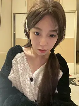 Snapshot of CU_12 chatting on 23, 10, 2025 CU 12 online show from 23, 10, 2025