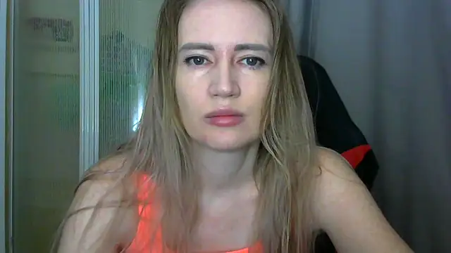 Snapshot of JessFoxxx chatting on 2, 2, 2026 JessFoxxx online show from 2, 2, 2026