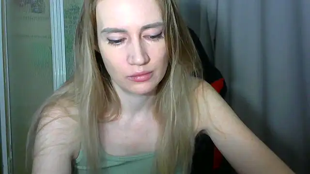 Snapshot of JessFoxxx chatting on 11, 2, 2026 JessFoxxx online show from 11, 2, 2026