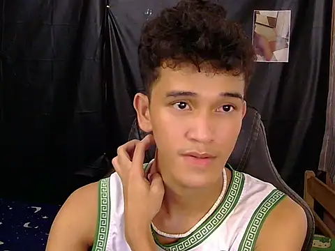 kenbigcockxx online show from 25, 2, 2026