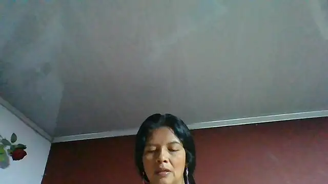 Snapshot of DianaOchoa_ chatting on 29, 6, 2026 DianaOchoa online show from 29, 6, 2026