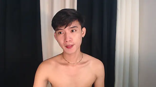 Snapshot of asian_dai chatting on 1, 10, 2025 asian dai online show from 1, 10, 2025